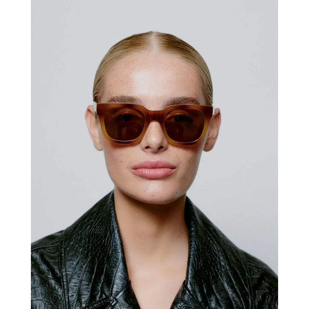 A. Kjaerbede Nancy Sunglasses Demi Brown