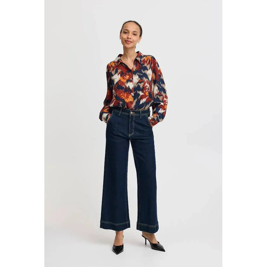 B. Young Cropped Wide Legged Trouser